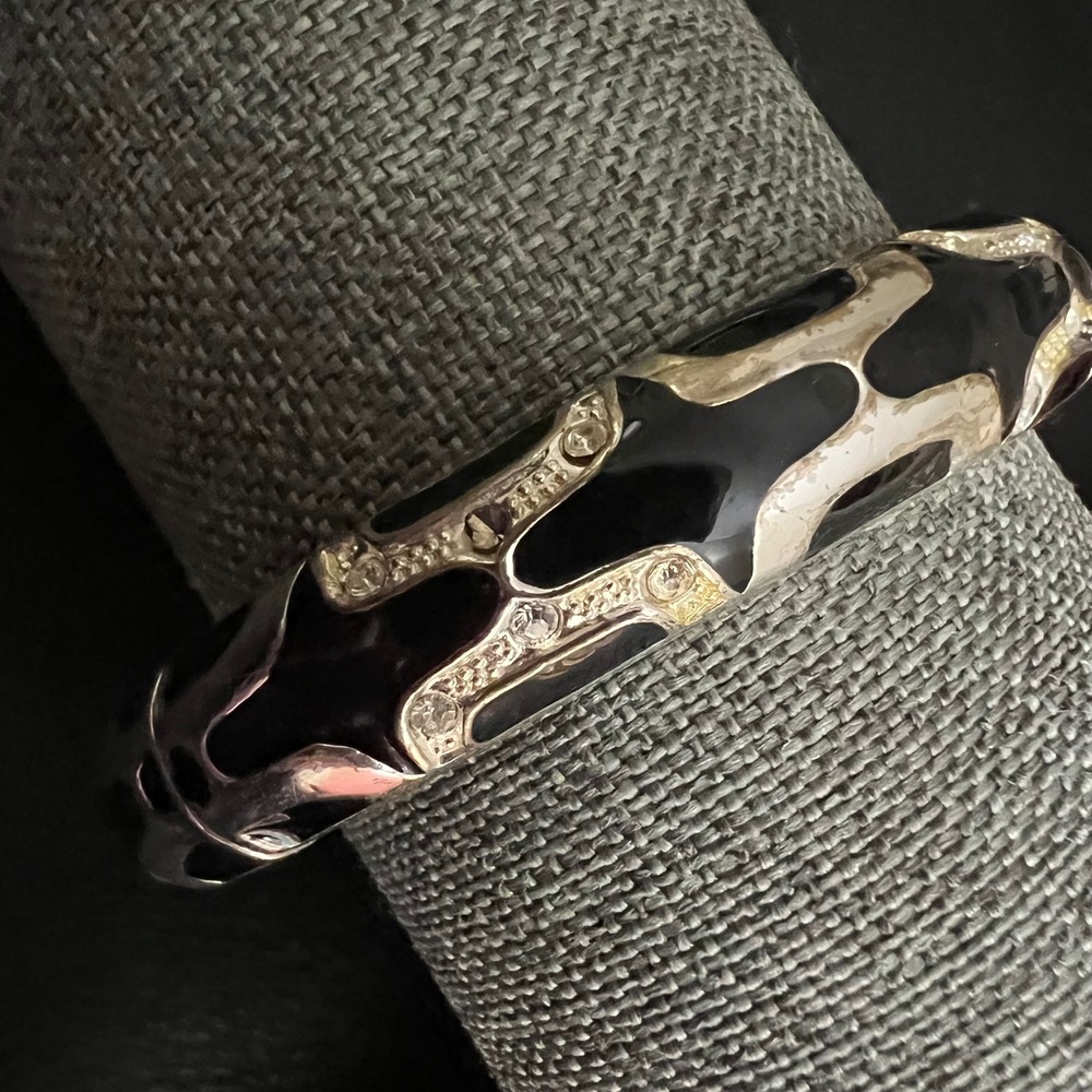 Vintage Silver Tone Black Enamel Rhinestone Hinge Bangle Bracelet Size 7 Goth